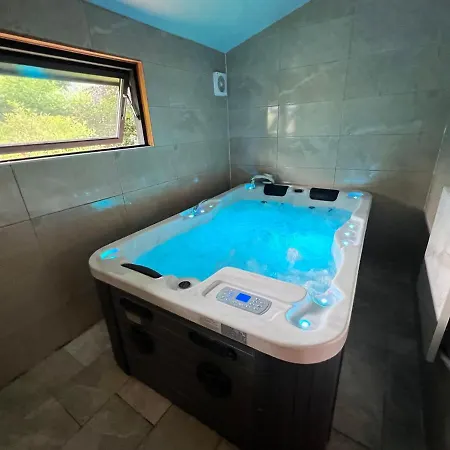 Chalet Spacieux A Aywaille